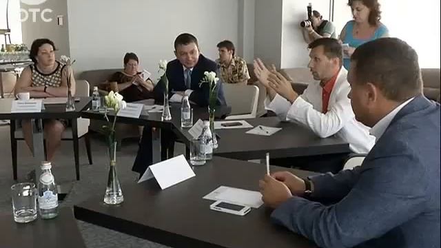 В Новосибирске проходит форум "Дни архитектурного солнцестояния" смотреть онлайн