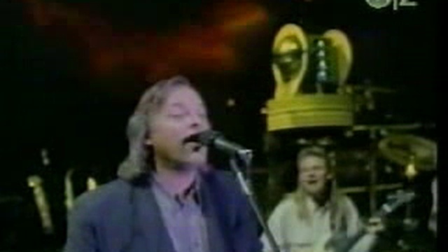 Pink Floyd - Learning To Fly смотреть онлайн