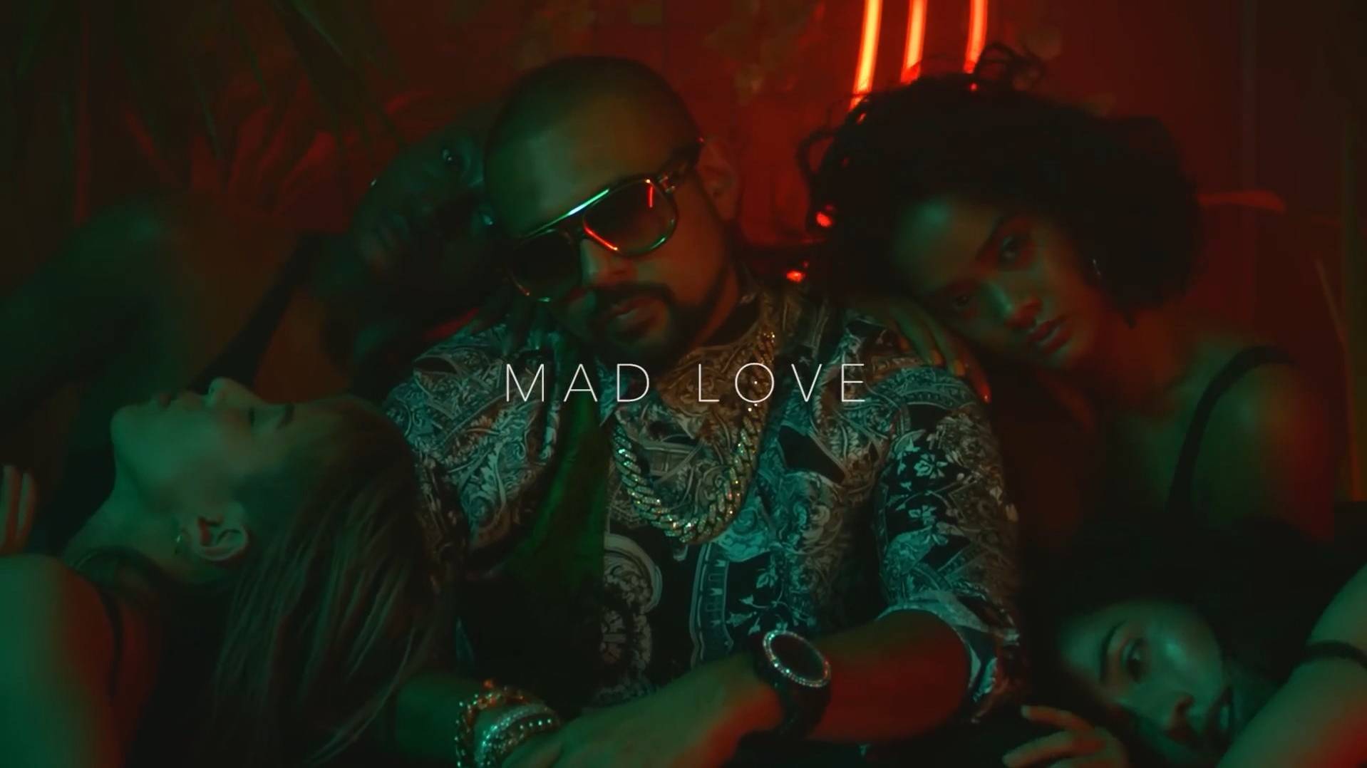 Sean Paul, David Guetta - Mad Love ft. Becky G смотреть онлайн
