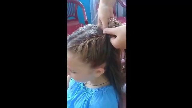 3 ПРОСТЫХ ИДЕИ ПРИЧЕСОК НА КАЖДЫЙ ДЕНЬ/ JULIA AND LINA смотреть онлайн