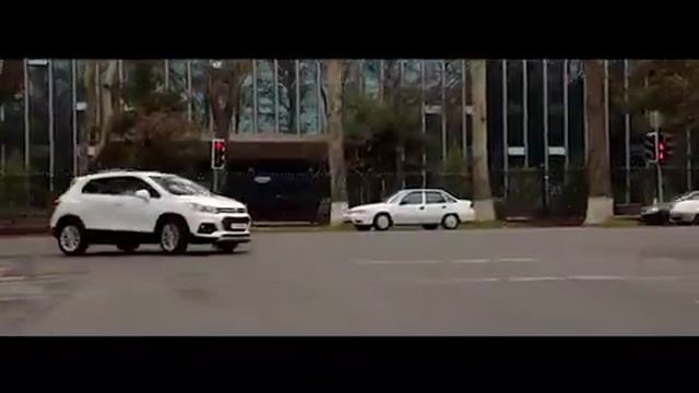 Обзор автомобиля Chevrolet Tracker. Характеристики. смотреть онлайн