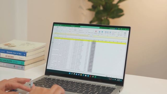 Lenovo Yoga Slim 7 Pro: Chiếc Laptop PRO cho dân đồ hoạ смотреть онлайн