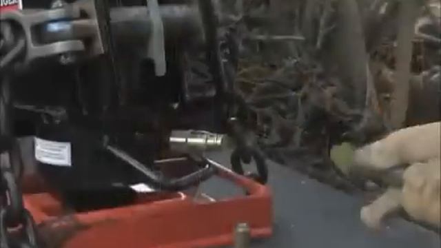 Гидравлический извлекатель опор и столбов освещения смотреть онлайн