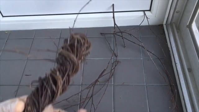 Венок осенний из березовых веток. смотреть онлайн