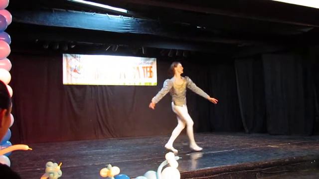 "Лебедово езеро" вариация от па де троа смотреть онлайн