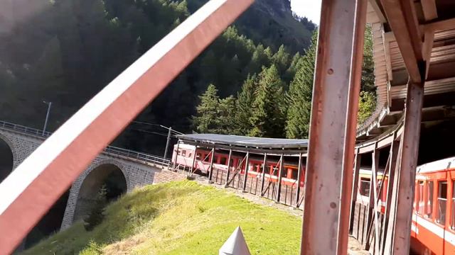 #Bernina #Express #красный #швейцарский #поезд смотреть онлайн