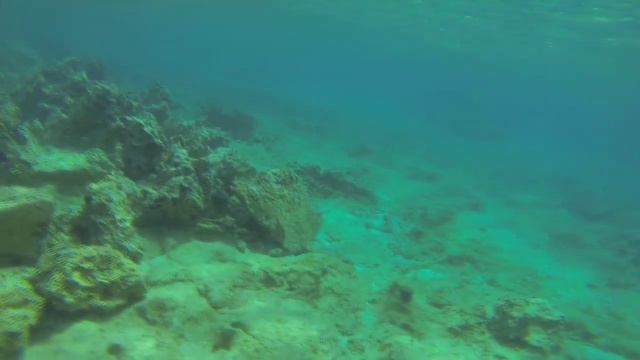 Хрустальные воды Эгейского моря... смотреть онлайн
