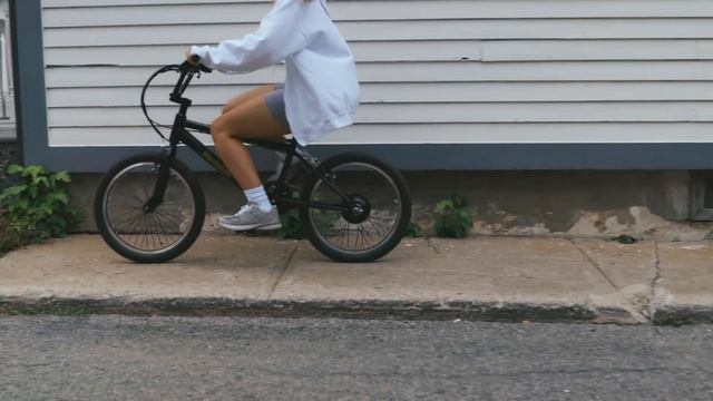 Electric BMX | Maui Bikes смотреть онлайн