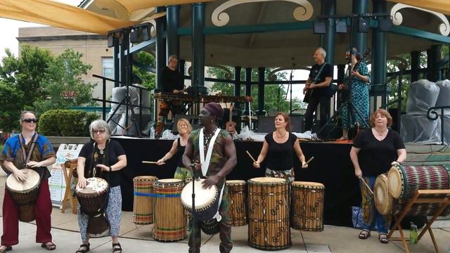 Santa Maria with Aly Camara and Sehwe смотреть онлайн