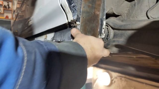 Ремонт сгнившего автомобильного порога на Хондаре, в первый раз и по колхозному))))) смотреть онлайн