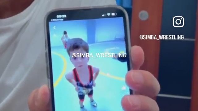 Михаил Мамиашвили Президент федерации борьбы России . Тоже наблюдает за Ареном ) смотреть онлайн