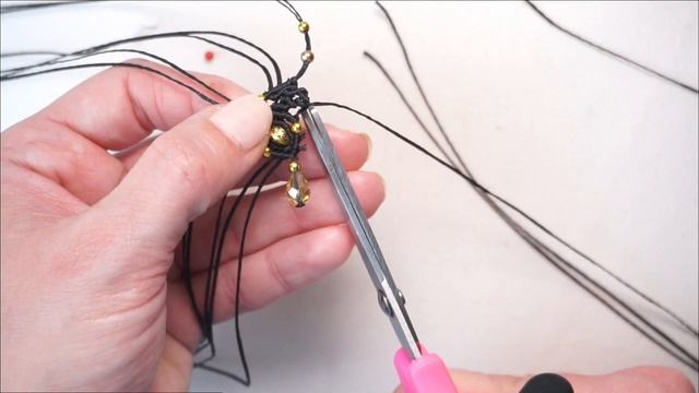 DIY mini micro macrame necklace with crystals tutorial смотреть онлайн