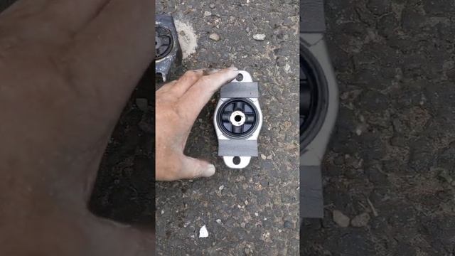 kuga mk1 changing rear strut mount смотреть онлайн
