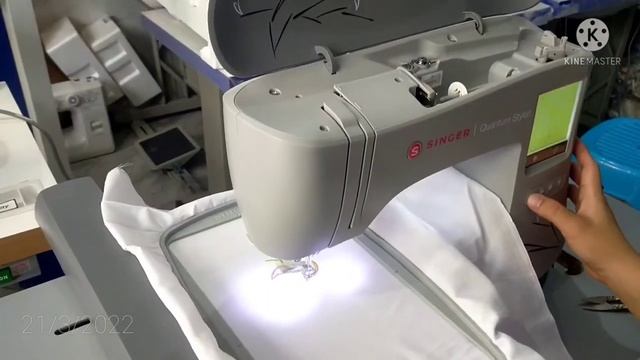 SINGER QUANTUM STYLIST EM200 EMBROIDERY MACHINE