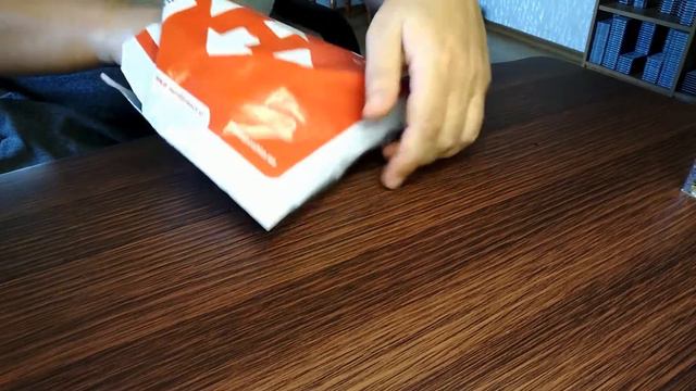 Как "онлайн-гипермаркет" с "доставкой будущего" отправляют жесткие диски смотреть онлайн