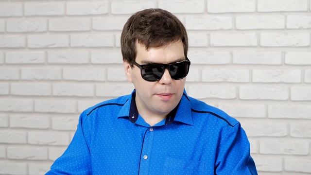 Как незрячий пользуется iPhone, MacBook и Apple Watch смотреть онлайн