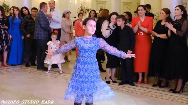 ТАНЦЫ НА БАЛКАРСКОЙ СВАДЬБЕ (ВИДЕОСТУДИЯ "КАДР") смотреть онлайн