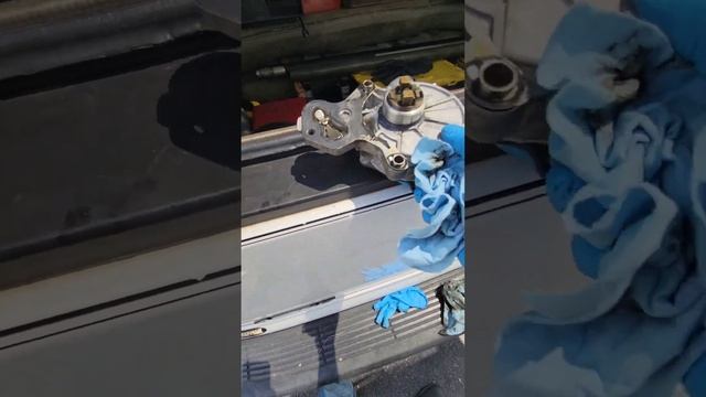 2018 CHEVY EQUINOX COMO CAMBIAR BOMBA DEL VACÍO DEL FRENO O VACUUM PUMP BRAKE. смотреть онлайн