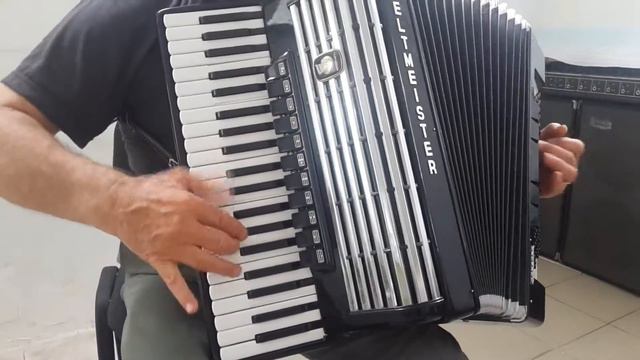 Weltmeister Consona 120 bass(2) смотреть онлайн