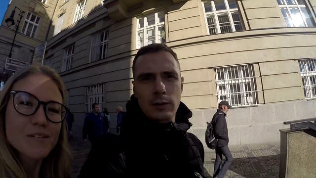 В Прагу самостоятельно смотреть онлайн