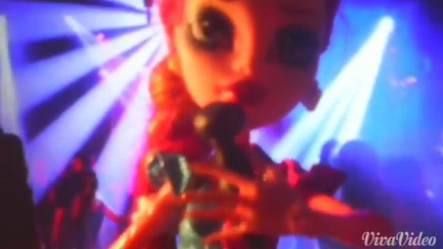 Улыбайся в исполнение ДжиДжи смотреть онлайн