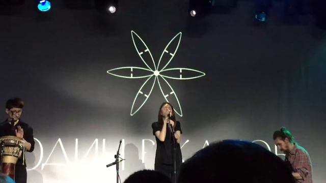 Один в каное - Маленький хлопчик, фрагмент (Київ, 07.02.2015) смотреть онлайн