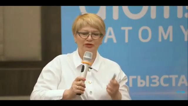 Врач-педиатр высшей категории, стаж 37 лет. смотреть онлайн