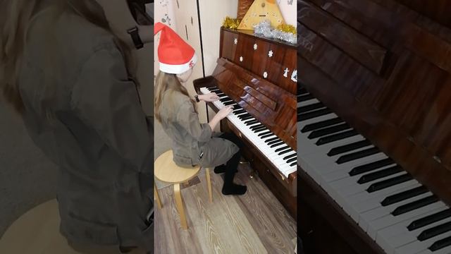 Захарова Влада. 5 класс. Гамма фа диез мажор. смотреть онлайн