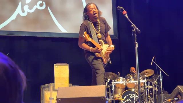 Eric Gales @ the Cannon Center смотреть онлайн