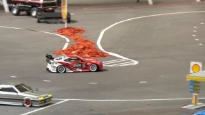 Дрифт на радиоуправляемых машинах. Масштаб 1 к 10