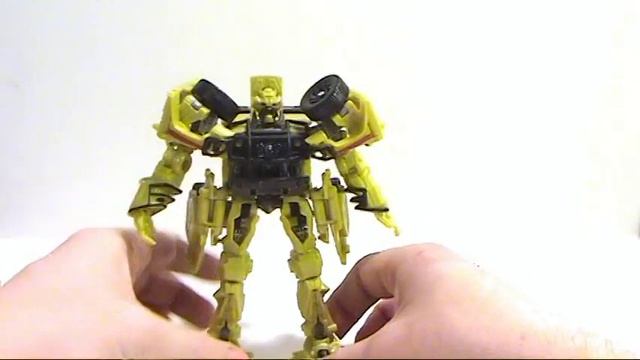 Video review of Transformers Revenge of the Fallen; Deluxe Class Autobot Ratchet смотреть онлайн