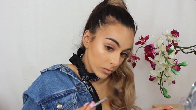 TRENDY BACK-TO-SCHOOL LOOK: Makeup, Outfit & Hair // Emilie Maggie смотреть онлайн