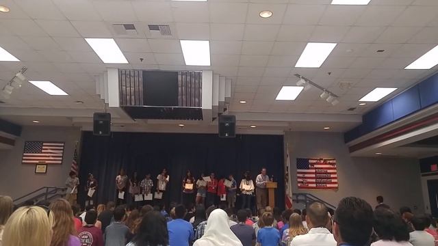 6th grade graduation ceremony - Especially students who excel in math and study смотреть онлайн