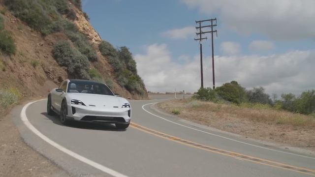 Porsche Taycan. Первый электромобиль Porsche! смотреть онлайн