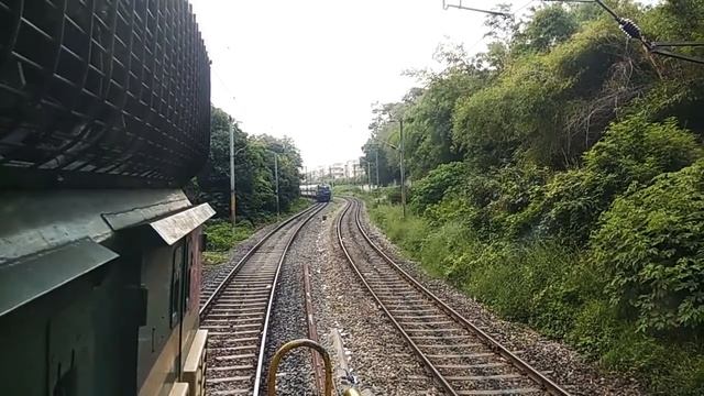 G.I.T. : Trains are standing one after the other in same line - Advantage of Automatic Block Sectio смотреть онлайн