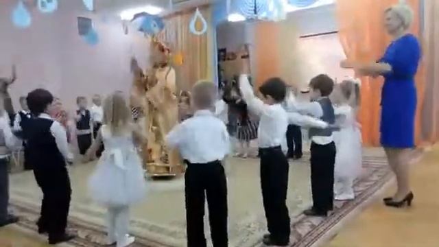 Хоровод с Осенью смотреть онлайн