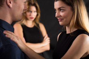 Измена мужа при жене! Что такое Кукквин (Cuckquean)!? Аудио Эро Рассказ Оксаночка и Леночка 18+