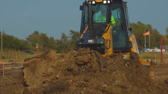 Site Preparation with the Cat® D4 Dozer смотреть онлайн