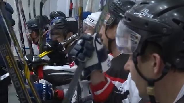 Хоккеисты Уральской Стали выиграли Кубок депутата ЗС Оренбургской области смотреть онлайн