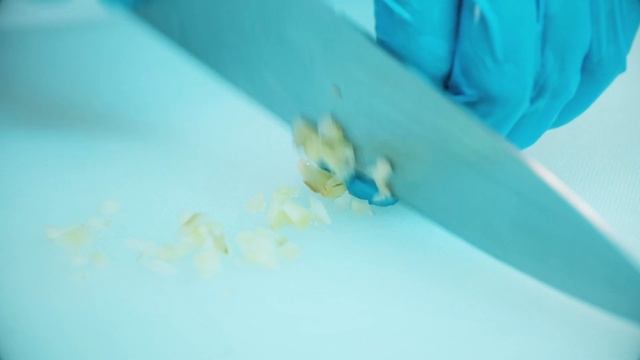 Нежный рыбный суп с плавленым сыром и имбирем смотреть онлайн