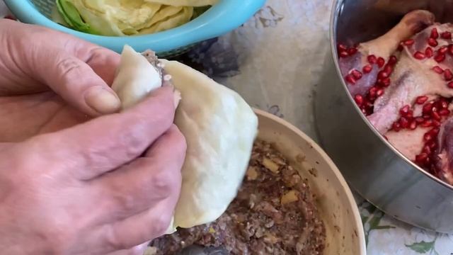 Долма из Гуся! Азербайджанская кухня!?Delicious goose food Dolma - Taste of Azerbaijan смотреть онлайн