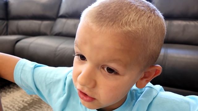 CAUGHT On Security Camera! Mailman Hides Aliens In Tannerites House From Kids! смотреть онлайн
