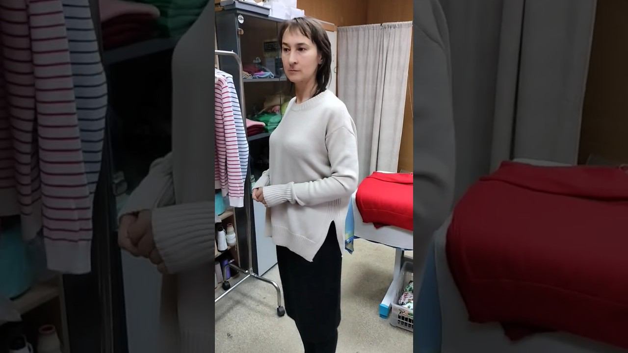 Лонгслив в жемчужном и красном цветах #knit #knits #knitwear #лукдня #мода #вязание #лонгслив