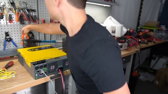 $749 EG4 All-in-one Solar System: 3000W Inverter, 5000W MPPT, 80A Battery Charger смотреть онлайн