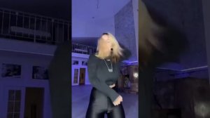 Её Ж$па Воу Играю в Баскетбол Тик Ток