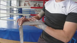 Как правильно бинтовать руки в боксе? Показываю два способа.