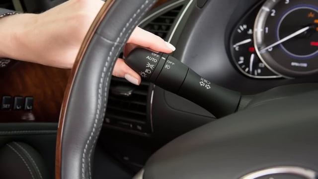 2015 Infiniti QX80 - Turn Signals смотреть онлайн