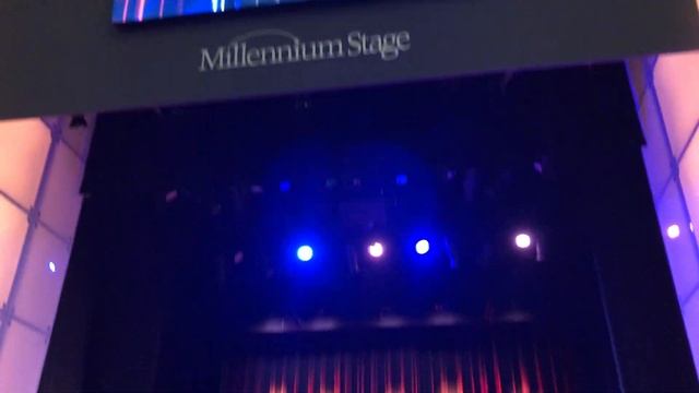 Исполнение песен коренных народов Америки в стиле wow songs.Исполнитель Joe Rainey-07 октября2023 № смотреть онлайн