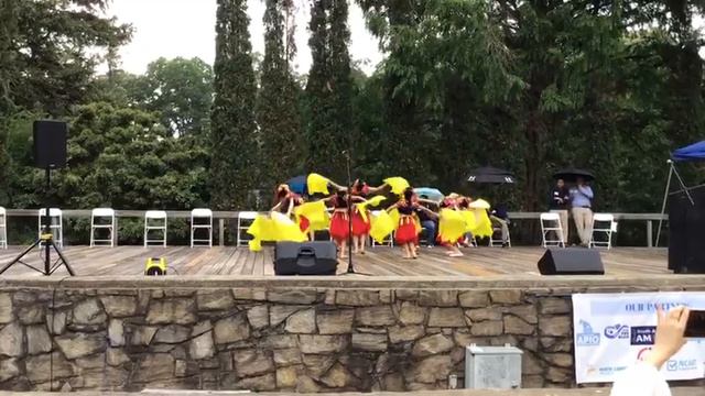 Ruby Slipper Chinese Dance Club Goldfish Blessing смотреть онлайн