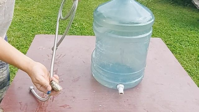 Ни в коем случае не выбрасывайте большую пластиковую бутылку Из неё получится очень нужная самоделк смотреть онлайн